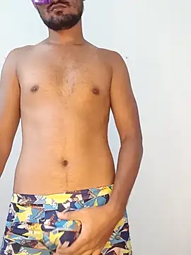 Snapshot of new_coupleee chatting on 25, 9, 2025 new coupleee online show from 25, 9, 2025