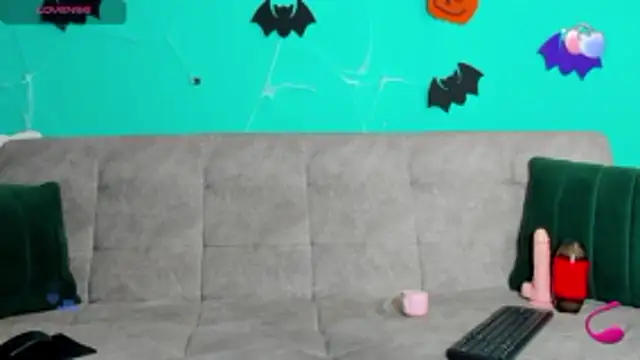 Maikol Ortiz online show from 5, 11, 2025