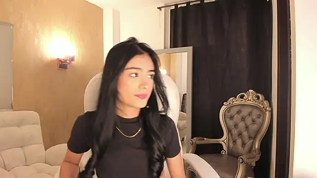 Snapshot of zoerouse_ chatting on 15, 11, 2025 zoerouse online show from 15, 11, 2025