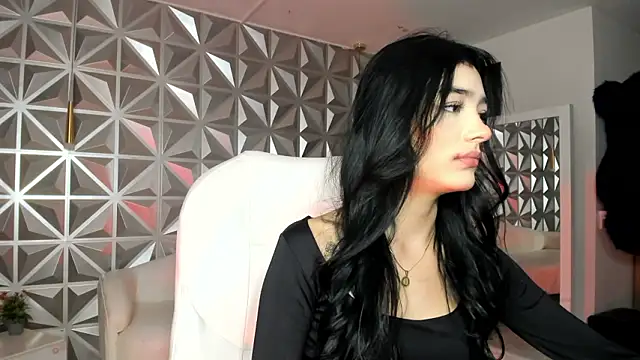 zoerouse  online show from 14, 1, 2026