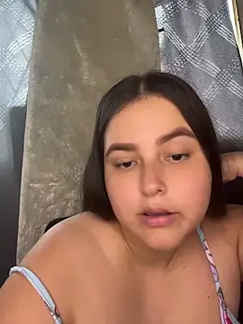 mia-08martinez  online show from 15, 5, 2026