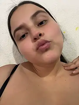 mia-08martinez  online show from 22, 5, 2026