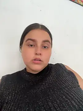 mia-08martinez  online show from 28, 5, 2026