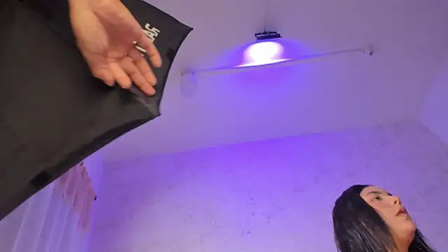 Mia and lexy online show from 29, 3, 2026