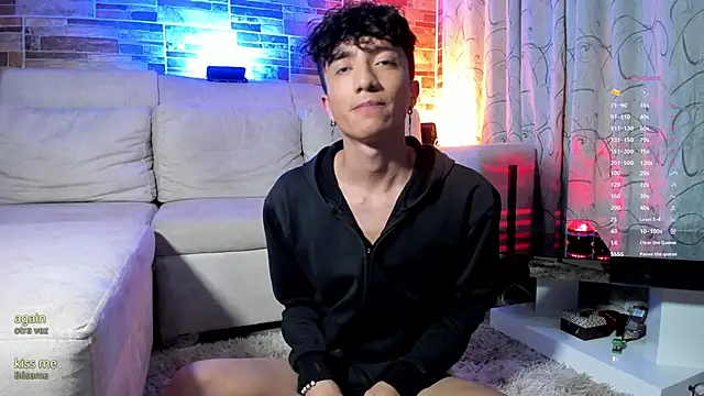 Snapshot of mhatias_ chatting on 3, 2, 2026 mhatias online show from 3, 2, 2026