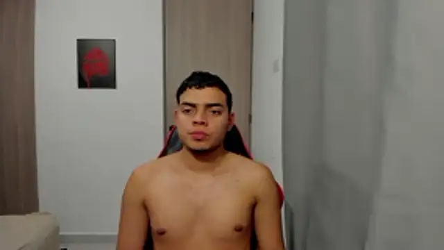 Snapshot of Axel-Latin-Boy chatting on 19, 10, 2025 Axel-Latin-Boy online show from 19, 10, 2025