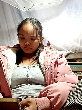 xinhxinhcute online show from 1, 11, 2025