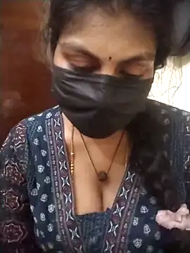Snapshot of Nithiila chatting on 28, 4, 2026 Nithiila online show from 28, 4, 2026
