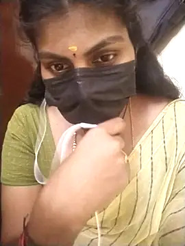 Snapshot of Nithiila chatting on 11, 5, 2026 Nithiila online show from 11, 5, 2026