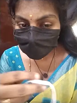 Snapshot of Nithiila chatting on 20, 5, 2026 Nithiila online show from 20, 5, 2026