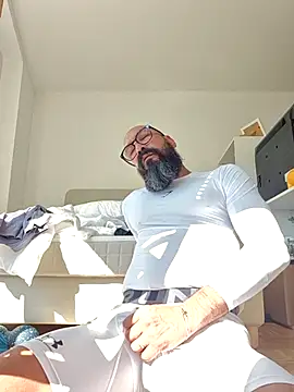 Latinox79 online show from 30, 7, 2026