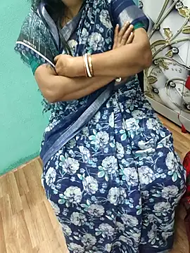 Snapshot of desi_boudi87 chatting on 27, 2, 2026 desi boudi87 online show from 27, 2, 2026