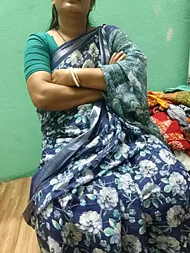 Snapshot of desi_boudi87 chatting on 28, 2, 2026 desi boudi87 online show from 28, 2, 2026