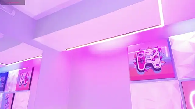 LindaWz  online show from 29, 11, 2025