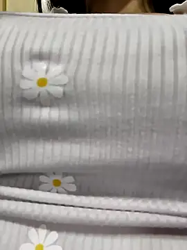 Snapshot of CHARLOTTE__05 chatting on 15, 10, 2025 CHARLOTTE 05 online show from 15, 10, 2025