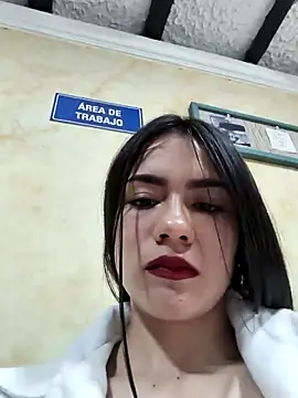 Snapshot of CHARLOTTE__05 chatting on 17, 10, 2025 CHARLOTTE 05 online show from 17, 10, 2025