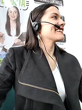 Snapshot of CHARLOTTE__05 chatting on 7, 11, 2025 CHARLOTTE 05 online show from 7, 11, 2025