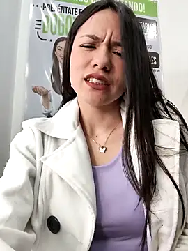 Snapshot of CHARLOTTE__05 chatting on 27, 11, 2025 CHARLOTTE 05 online show from 27, 11, 2025