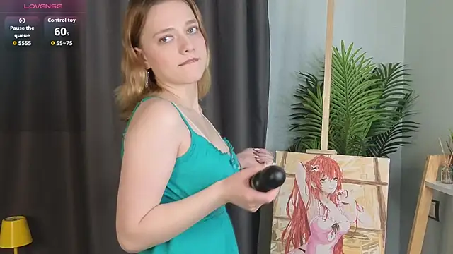 HollieCollelo online show from 16, 12, 2025