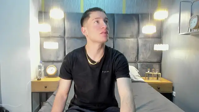 HunterHeat  online show from 22, 11, 2025