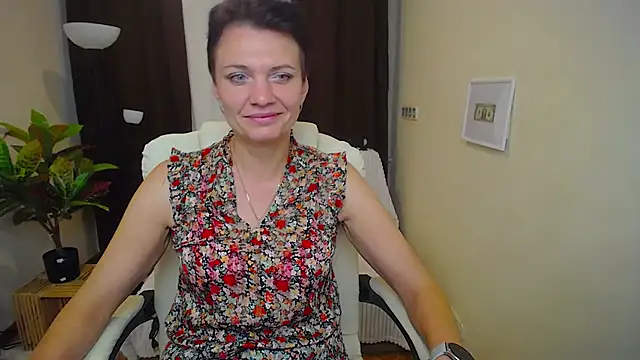 Snapshot of AvaSaturnian chatting on 9, 9, 2025 AvaSaturnian online show from 9, 9, 2025
