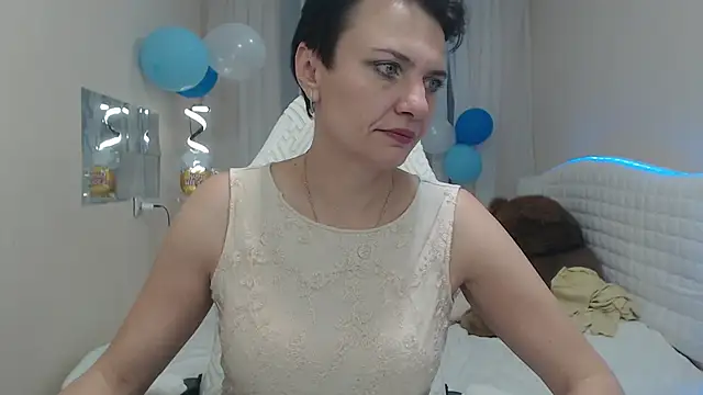 Snapshot of AvaSaturnian chatting on 2, 10, 2025 AvaSaturnian online show from 2, 10, 2025