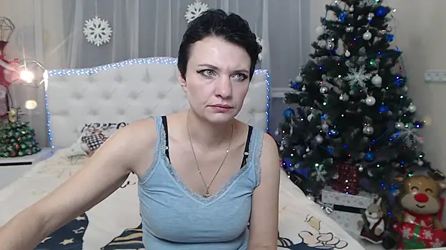 AvaSaturnian online show from 30, 11, 2025