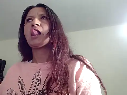 Snapshot of Lucy_Squirt69 chatting on 15, 10, 2025 Lucy Squirt69 online show from 15, 10, 2025