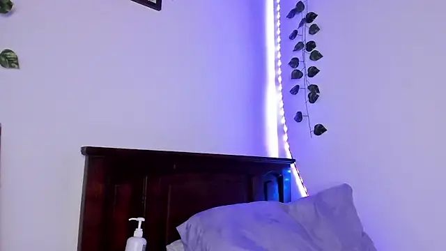 Michluxe 69 online show from 4, 10, 2025