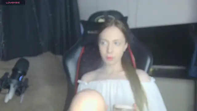 BabbbyFoxxx online show from 13, 3, 2026