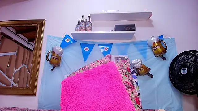 sweegirl69 online show from 4, 10, 2025