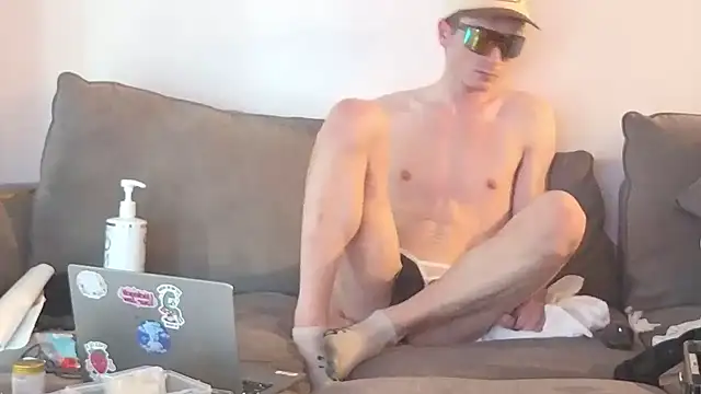 Snapshot of maskedboy1 chatting on 2, 7, 2026 maskedboy1 online show from 2, 7, 2026