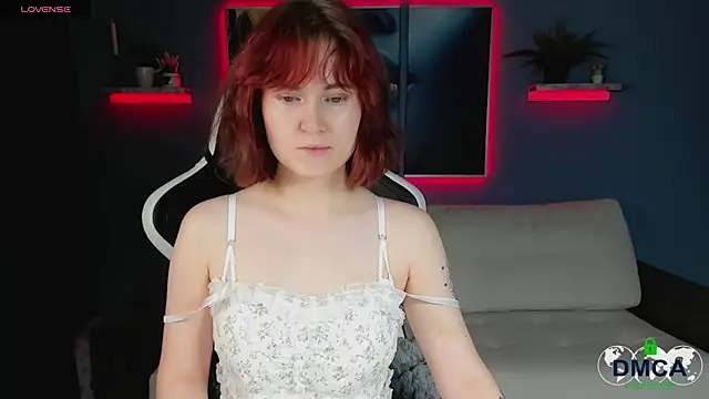 Roxy foxi online show from 21, 9, 2025