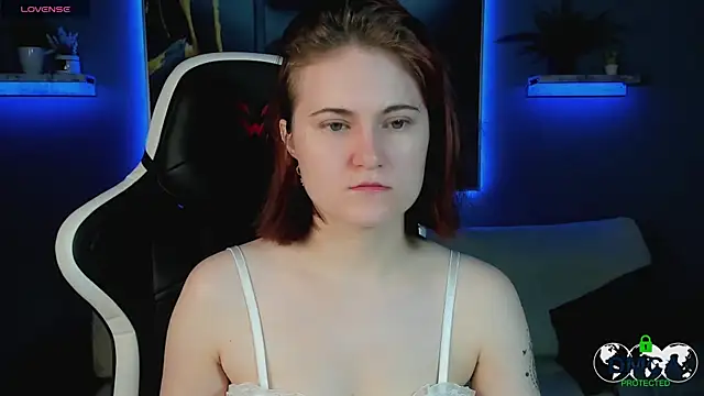 Roxy foxi online show from 28, 9, 2025