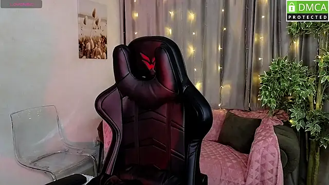 Roxy foxi online show from 24, 11, 2025