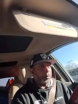 Snapshot of Bbcscottie77 chatting on 1, 12, 2025 Bbcscottie77 online show from 1, 12, 2025