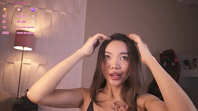 Snapshot of Rem_Esme chatting on 20, 12, 2025 Rem Esme online show from 20, 12, 2025