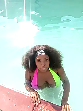 SweetSlenderChoc online show from 4, 2, 2026