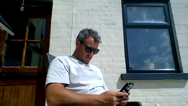 Londonlad818 online show from 16, 6, 2026