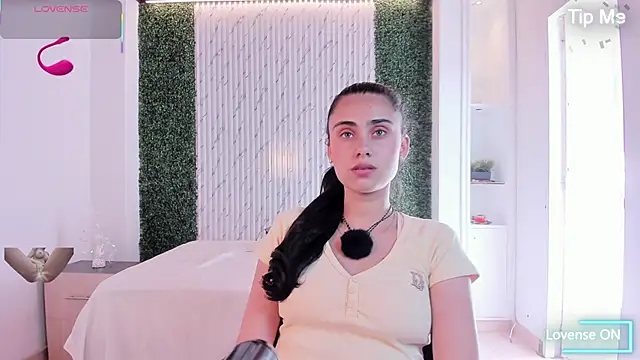 sofiapalacioss online show from 31, 3, 2026