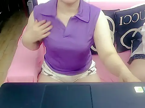 Snapshot of Hana_Mina chatting on 21, 5, 2026 Hana Mina online show from 21, 5, 2026
