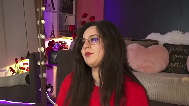 Mia Swano online show from 19, 2, 2026