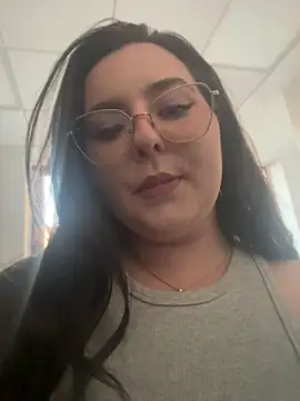 Mia Swano online show from 10, 7, 2026