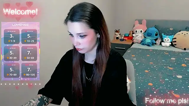 Kitten Alissa online show from 12, 5, 2026