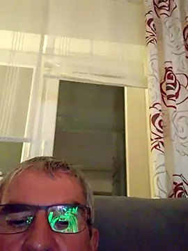 Oldmenhot66 online show from 5, 11, 2025