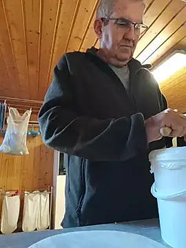 Oldmenhot66 online show from 6, 11, 2025