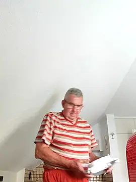 Oldmenhot66 online show from 25, 6, 2026
