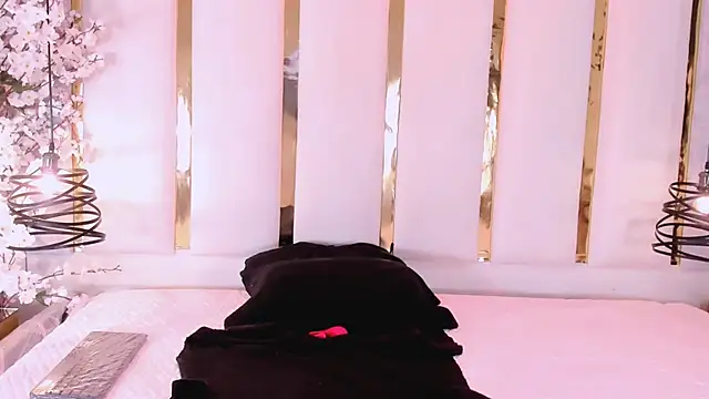 Nickidoll1 online show from 12, 11, 2025