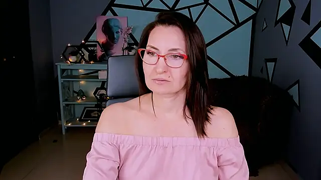 Snapshot of UnaTerra chatting on 1, 2, 2026 UnaTerra online show from 1, 2, 2026