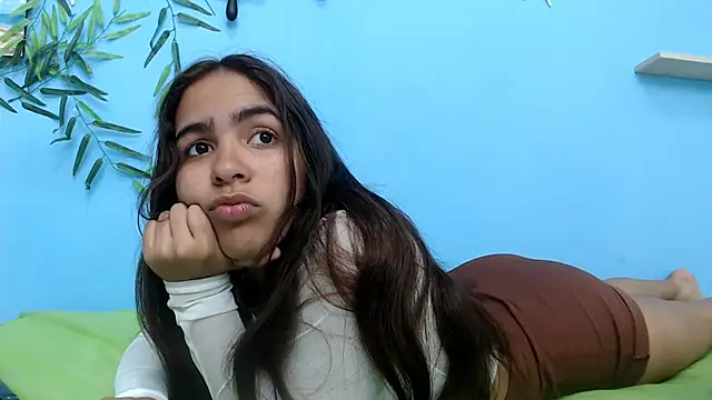 Snapshot of skinnysofia18 chatting on 13, 7, 2026 skinnysofia18 online show from 13, 7, 2026